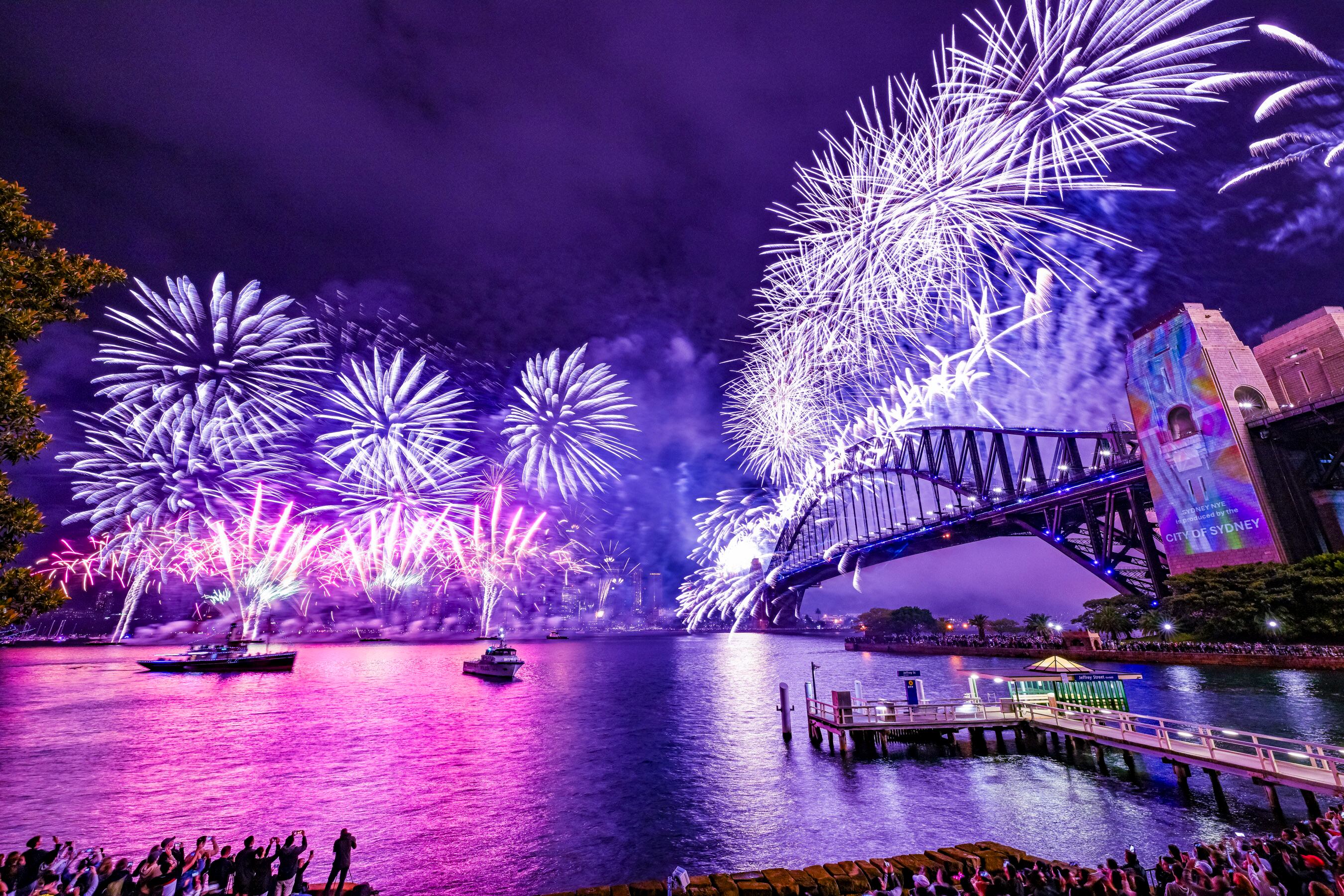 More than a million people will be making their way into the city and surrounds for the celebrations. A little organisation can make a night to remember. | Photo by sydneynewyearseve.com
