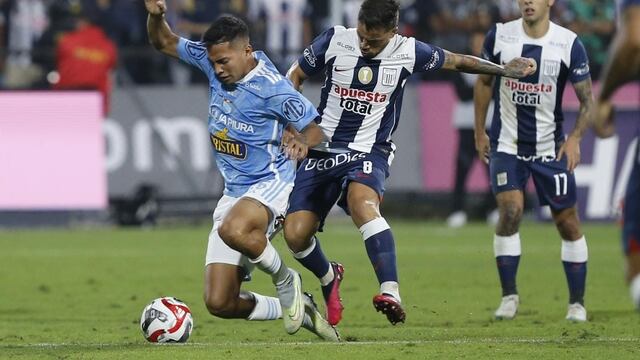 ¡Otro palo! Gabriel Costa casi anota el 1-0 de Alianza Lima vs. Sporting Cristal