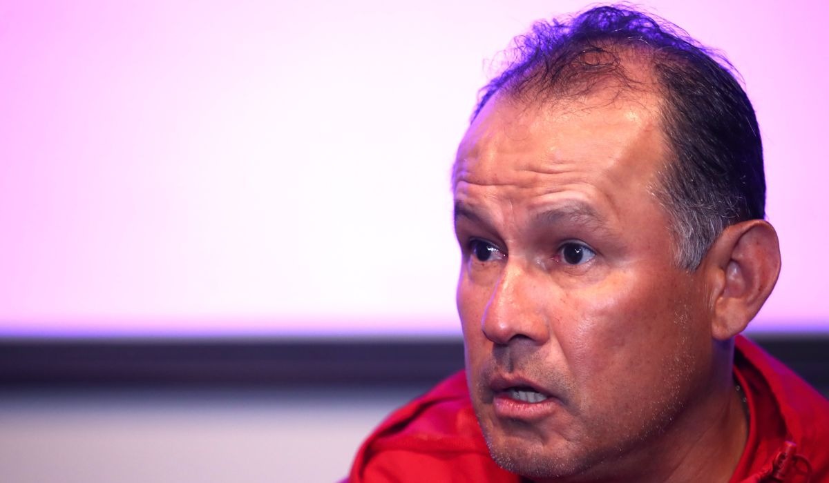 Juan Reynoso es el actual entrenador de la Selección Peruana. (Foto: FPF)