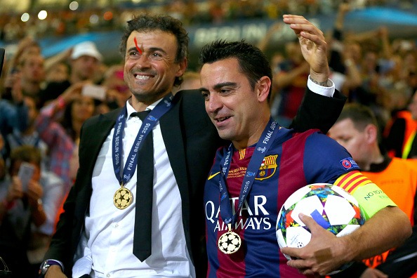 Xavi Hernández y Luis Enrique trabajaron juntos en el Barcelona hasta mediados de 2015. (Foto: Getty Images)