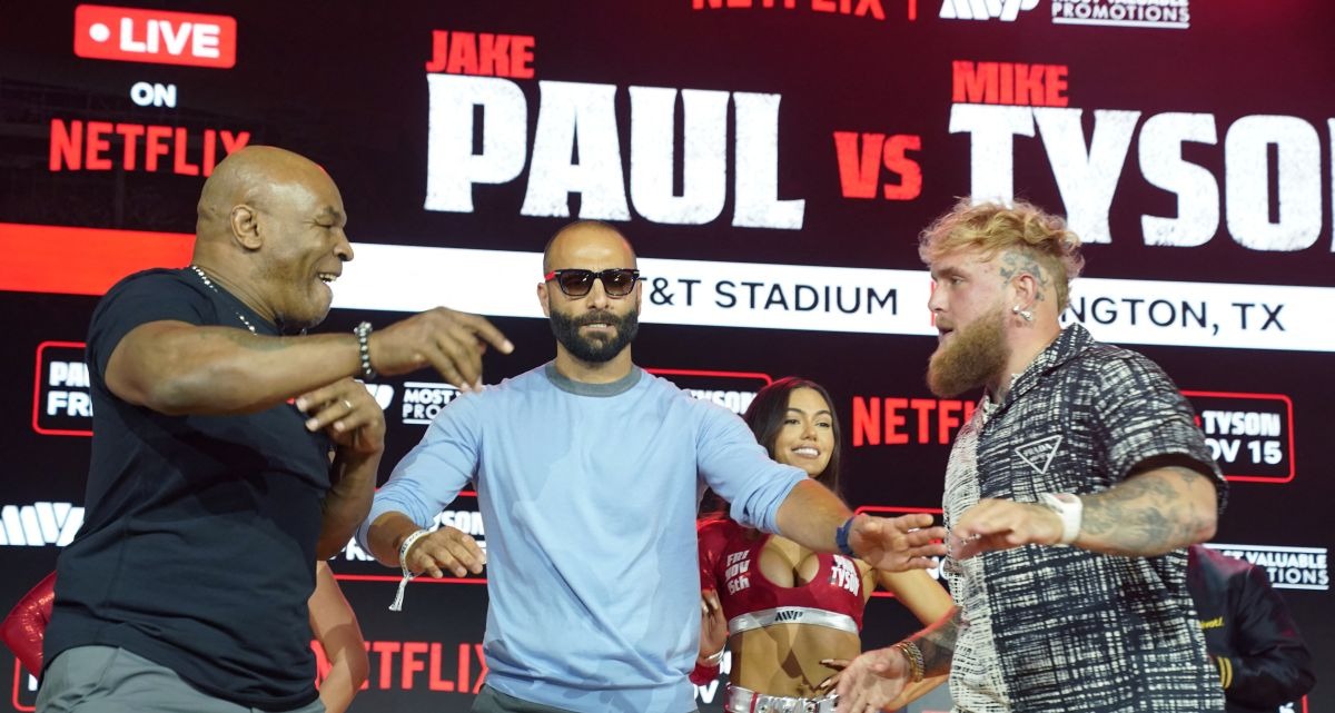 Mike Tyson tiene un récord en el boxeo de 50-6; Jake Paul, de 10-1. (AFP)