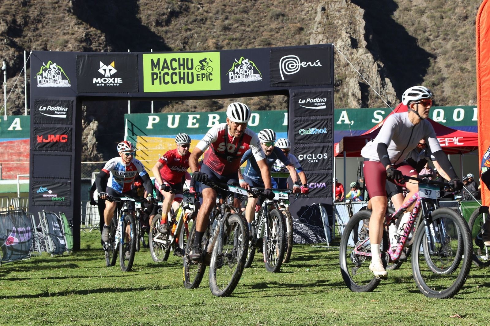 La sexta edición del Machu Picchu Epic reunió a alrededor de 100 ciclistas de más de 17 países. (Foto: Difusión)