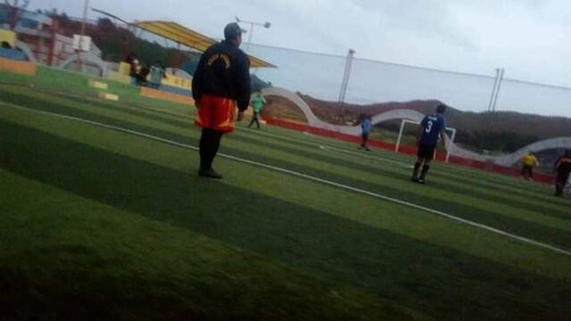 ¡Mal ejemplo! Policías en Puno son captados jugando fútbol en Estado de Emergencia [FOTOS]