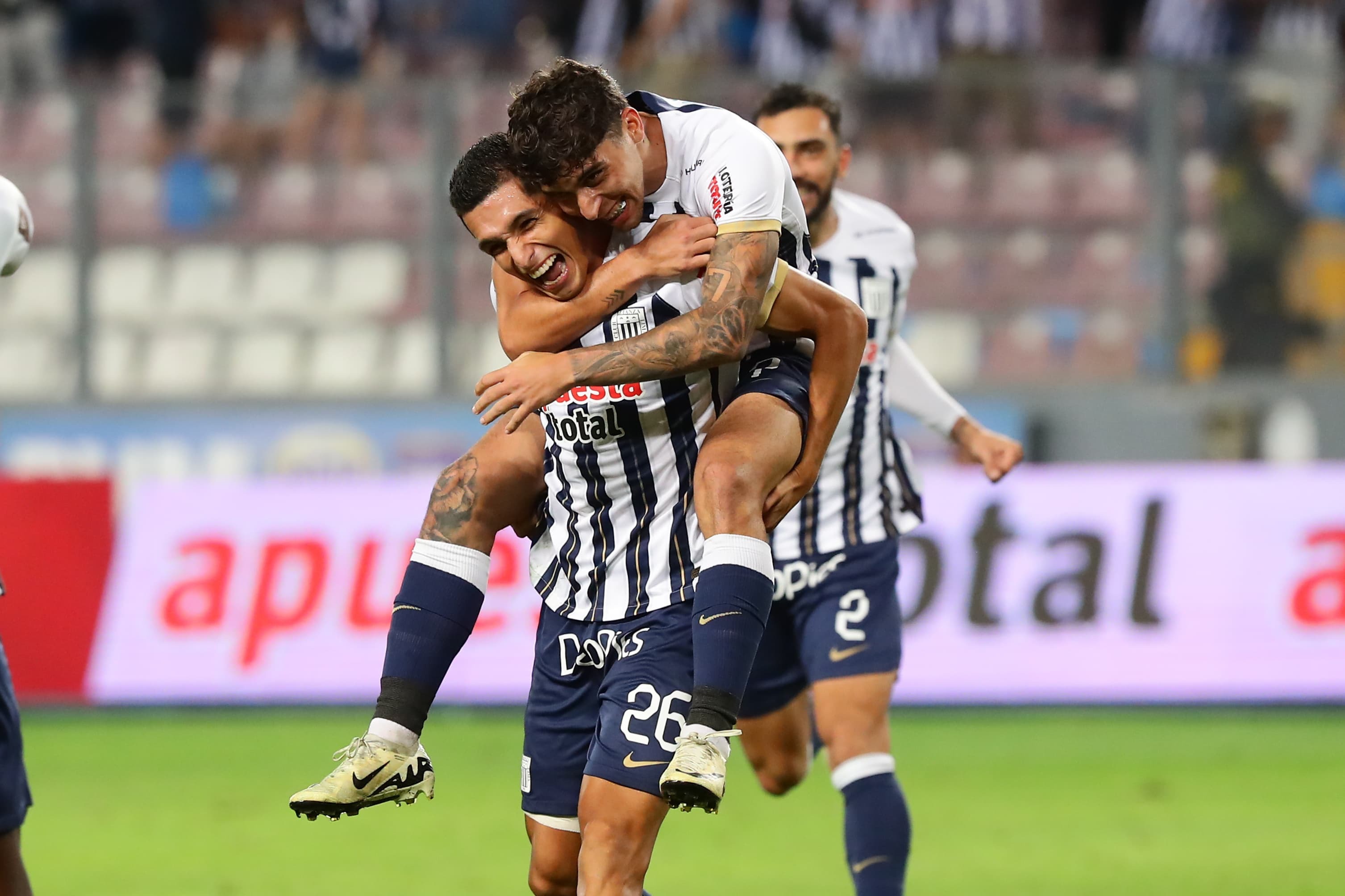 Con el gran nivel de Serna y la expulsión de Castillo: las claves del triunfo íntimo para curar heridas tras su regreso de Paraguay. (Fotos Jesús Saucedo/ @photo.gec)