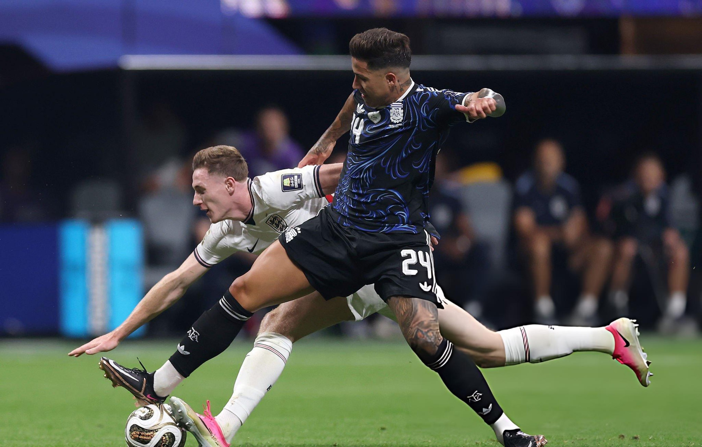 Argentina vs. Inglaterra se enfrentan por las semifinales del Mundial 2026. (Foto: Getty Images)