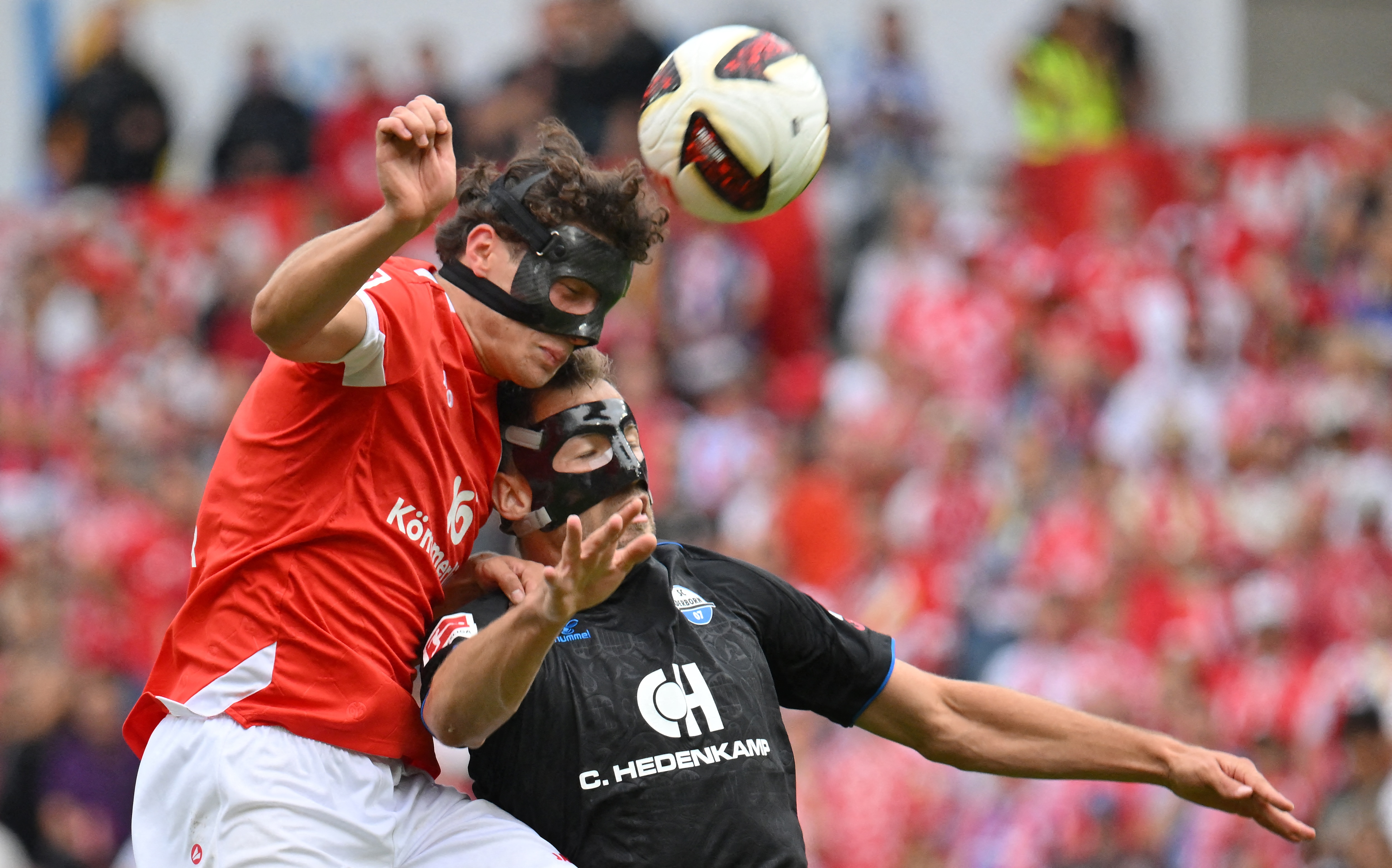 Fabio Gruber volvió a la titularidad, pero Mainz cayó 4-3 ante Bayer Leverkusen