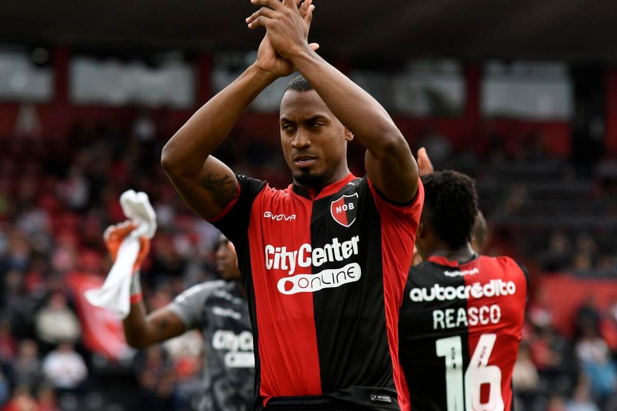 Ditta será central en Cruz Azul. (Twitter @Newells)