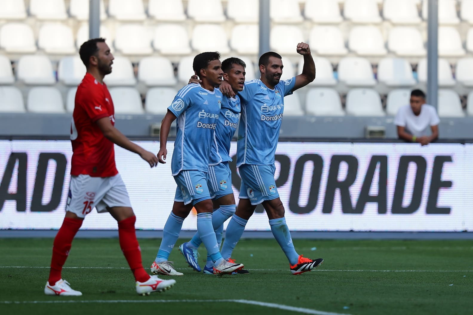 Sporting Cristal enfrenta a U. Católica por la Tarde Celeste 2024. (Foto: Jesús Saucedo / GEC)