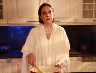 Ayda Aksel interpretó a Azize en "Hercai: amor y venganza" (Foto: Med Yapim)