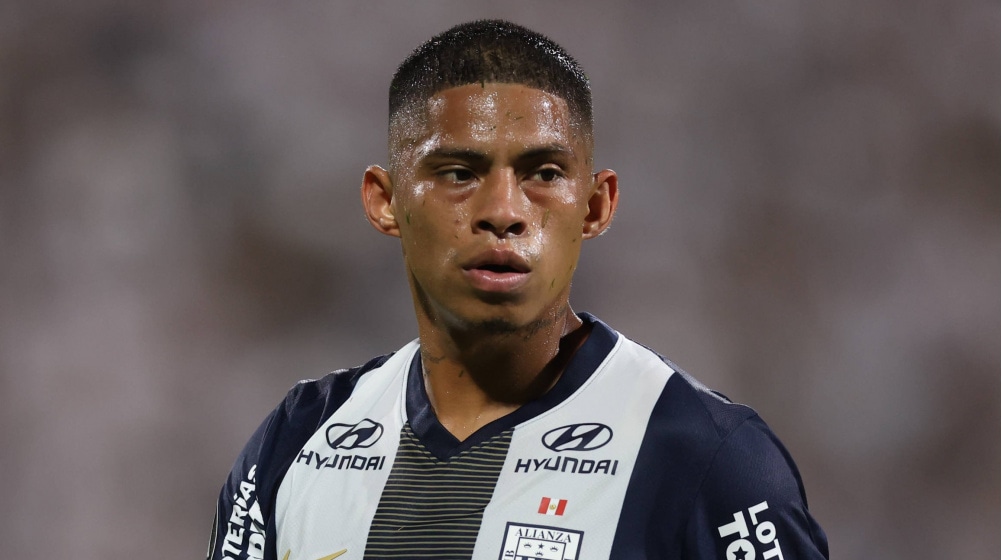 Kevin Quevedo podría volver a jugar con Alianza Lima tras pedir disculpas. (Foto: Agencias)