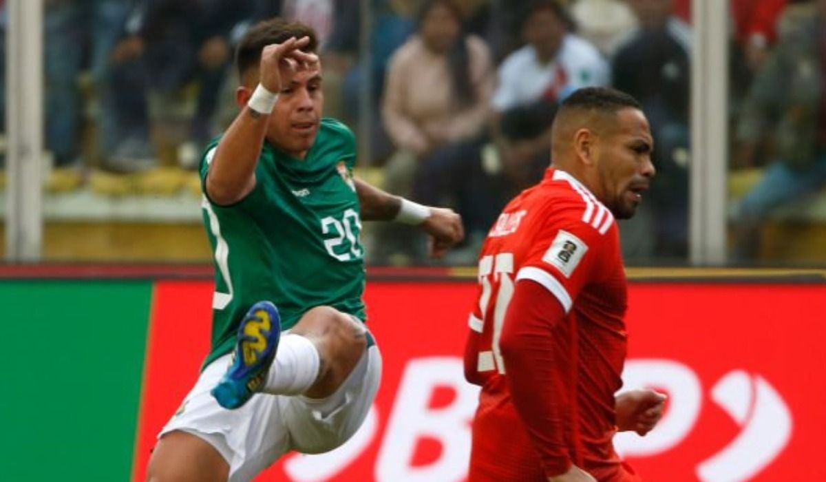 Perú vs. Bolivia en el Hernando Siles de La Paz por las Eliminatorias 2026. (Foto: Getty Images)