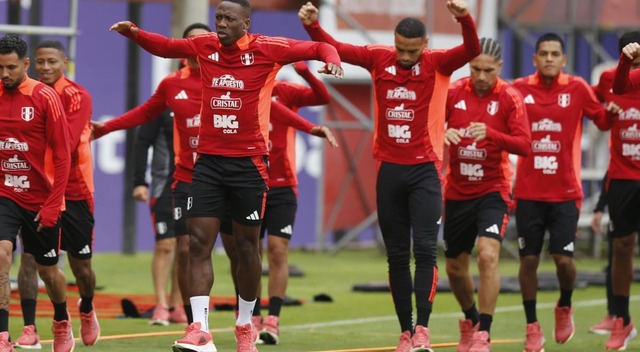 Selección Peruana sumó un nuevo día de entrenamiento en la Videna. (Fotos: Violeta Ayasta/GEC)