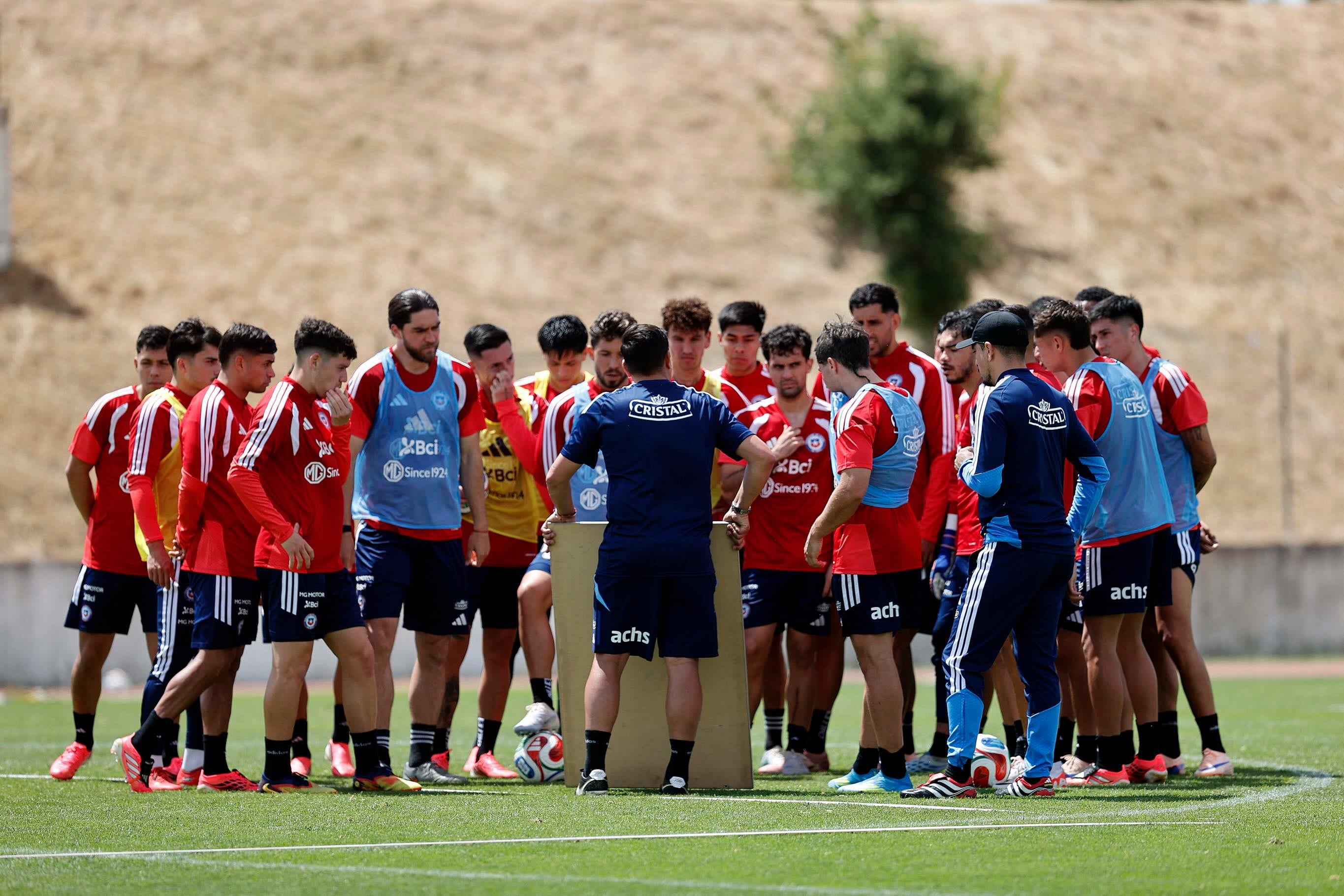 Entrenamiento de 'La Roja' en Portugal previo al amistoso. (Foto: Selección Chilena)