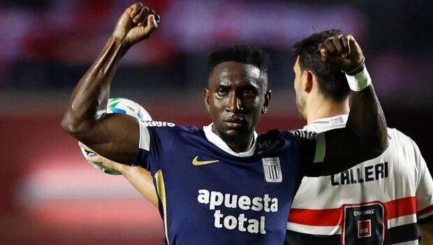 Eryc Castillo registra cuatro goles en Alianza Lima. (Foto: Getty Images)
