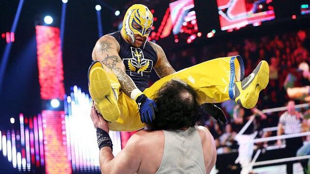 ¡Combate soñado! La leyenda que Rey Mysterio tendría como rival en WrestleMania 34