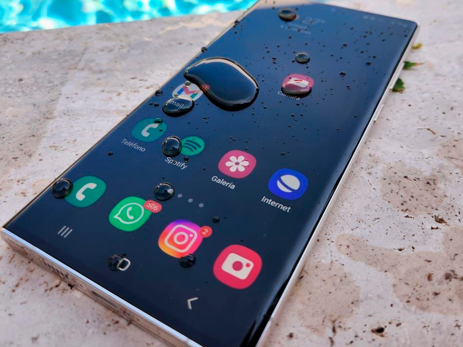 ANDROID | Estos son todos los trucos que debes hacer en caso tu celular se caiga al agua. (Foto: Samsung)