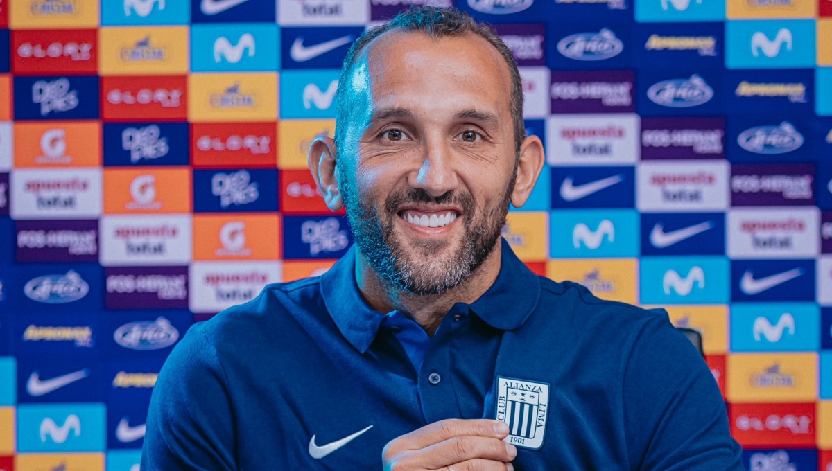Hernán Barcos renovó con Alianza Lima por todo el 2024. (Foto: Alianza Lima)
