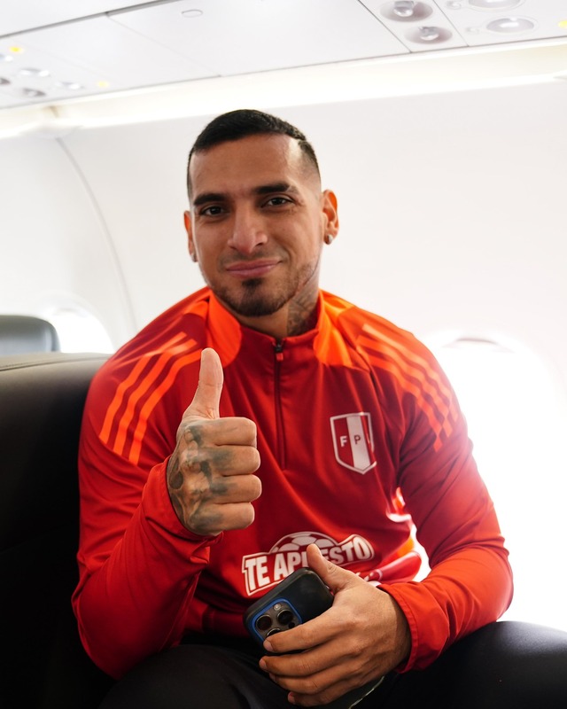 Los futbolistas de la Selección Peruana viajaron a Quito para el partido ante Ecuador. (Foto: FPF)