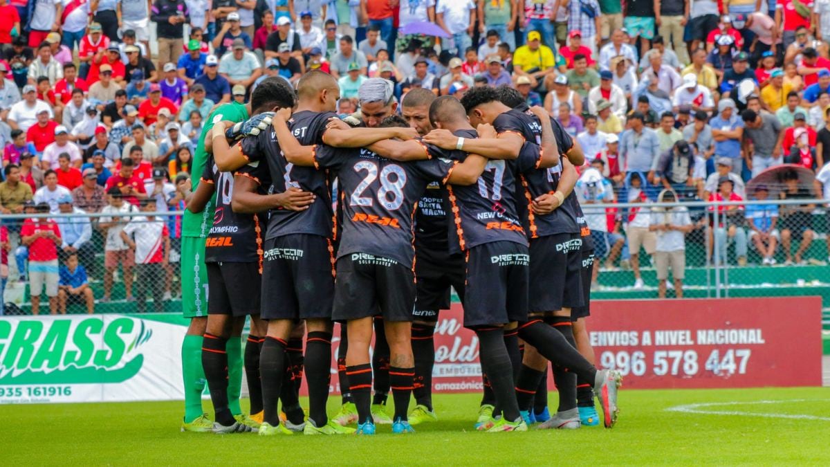 Ayacucho FC antes de caer ante Unión Comercio en la revalidación en 2022. (Foto: Liga 1)