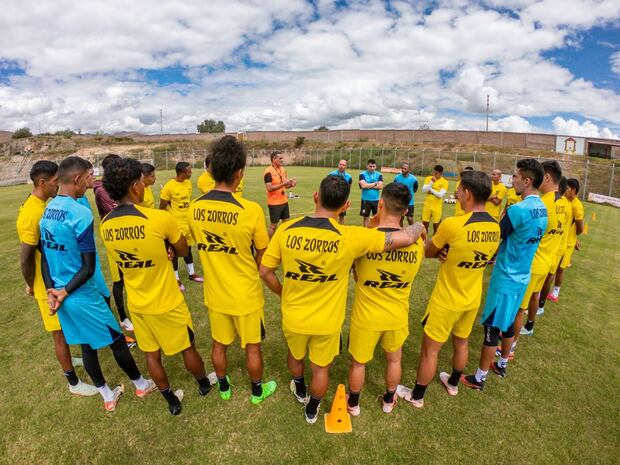 Ayacucho FC tendrá como nuevo entrenador a Luis Islas para este compromiso. (Foto: Ayacucho FC)