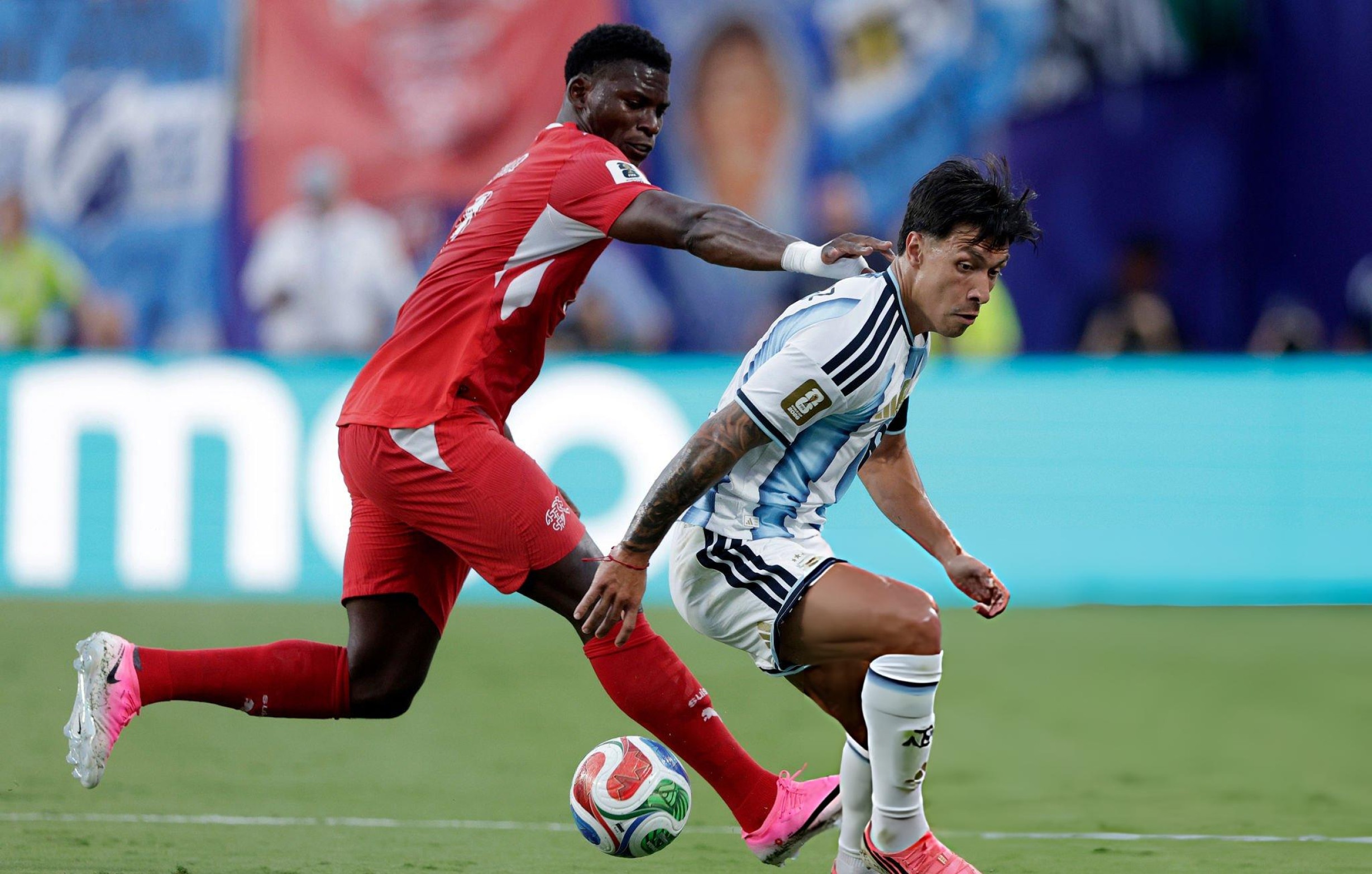 Argentina vs. Suiza se enfrentan por los cuartos de final del Mundial 2026. (Foto: Getty Images)