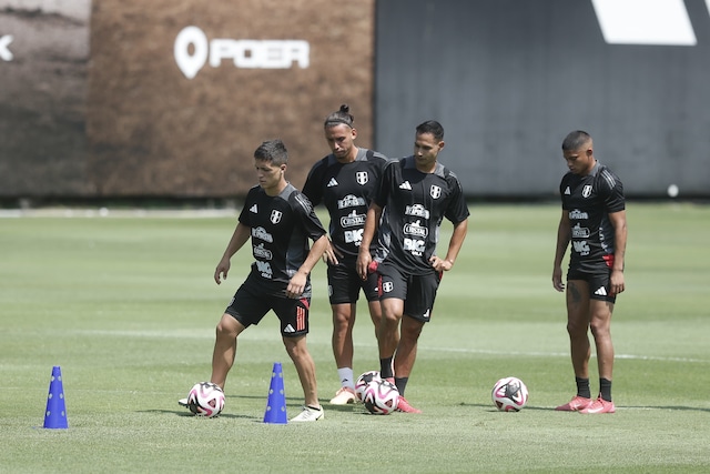 Renzo Garcés, Catriel Cabellos, Kevin Quevedo y Erick Noriega en acción. (Foto: Jesús Saucedo / GEC).