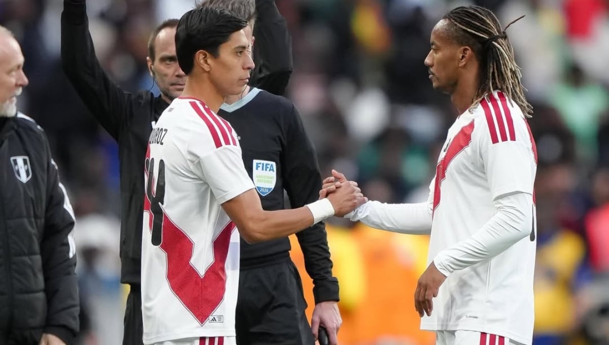 Adrián Quiroz debutó en la Selección Peruana contra Senegal, ingresando por André Carrillo. (Foto: ITEA Sports)