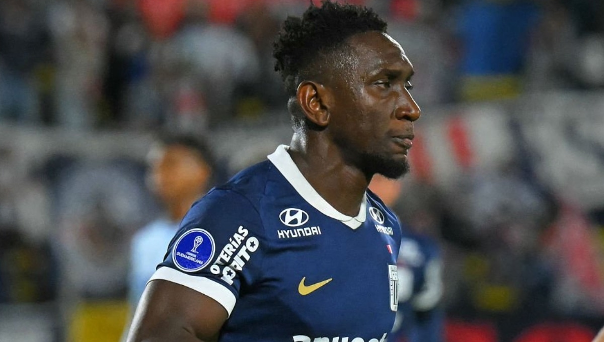 Eryc Castillo llegó a Alianza Lima como refuerzo para la temporada 2025. (Foto: Getty Images)