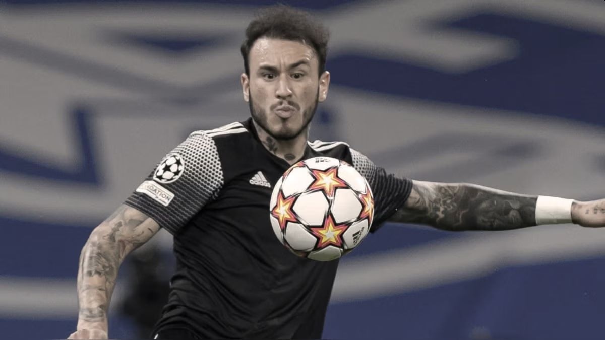 El defensor peruano considera que se debe apostar por el talento nacional, luego de que trascendiera que se permitirá hasta siete futbolistas extranjeros para la edición 2026.