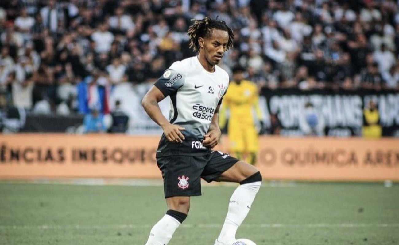 André Carrillo renovó contrato con Corinthians hasta mediados de 2026. (Foto: Getty Images)