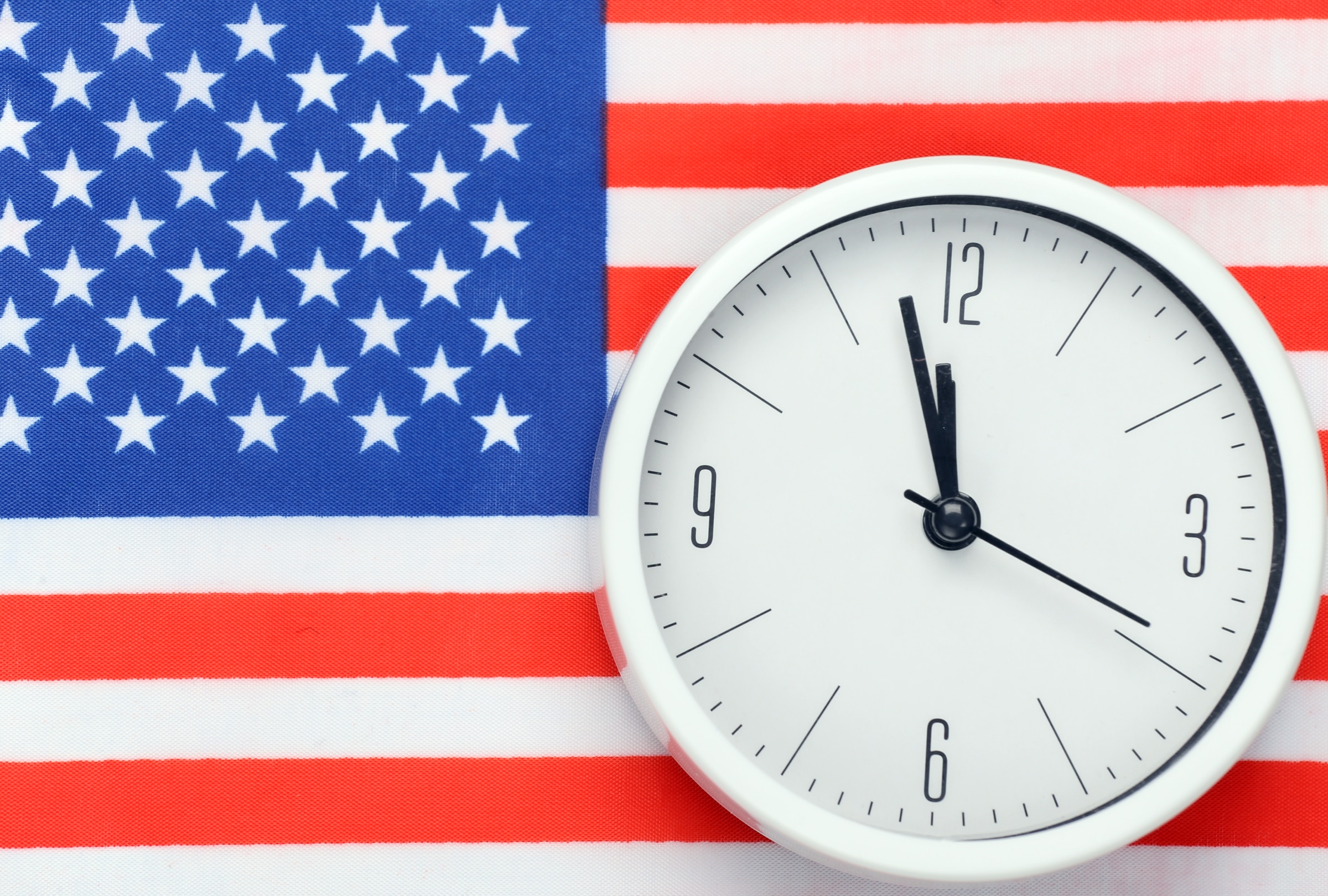 Daylight saving time ends November 1, 2026. Check the clock-change schedule, state exceptions and practical tips before turning clocks back. PHOTO BY VLADIMIR SUKHACHEV FOR ISTOCK AND GETTY IMAGES