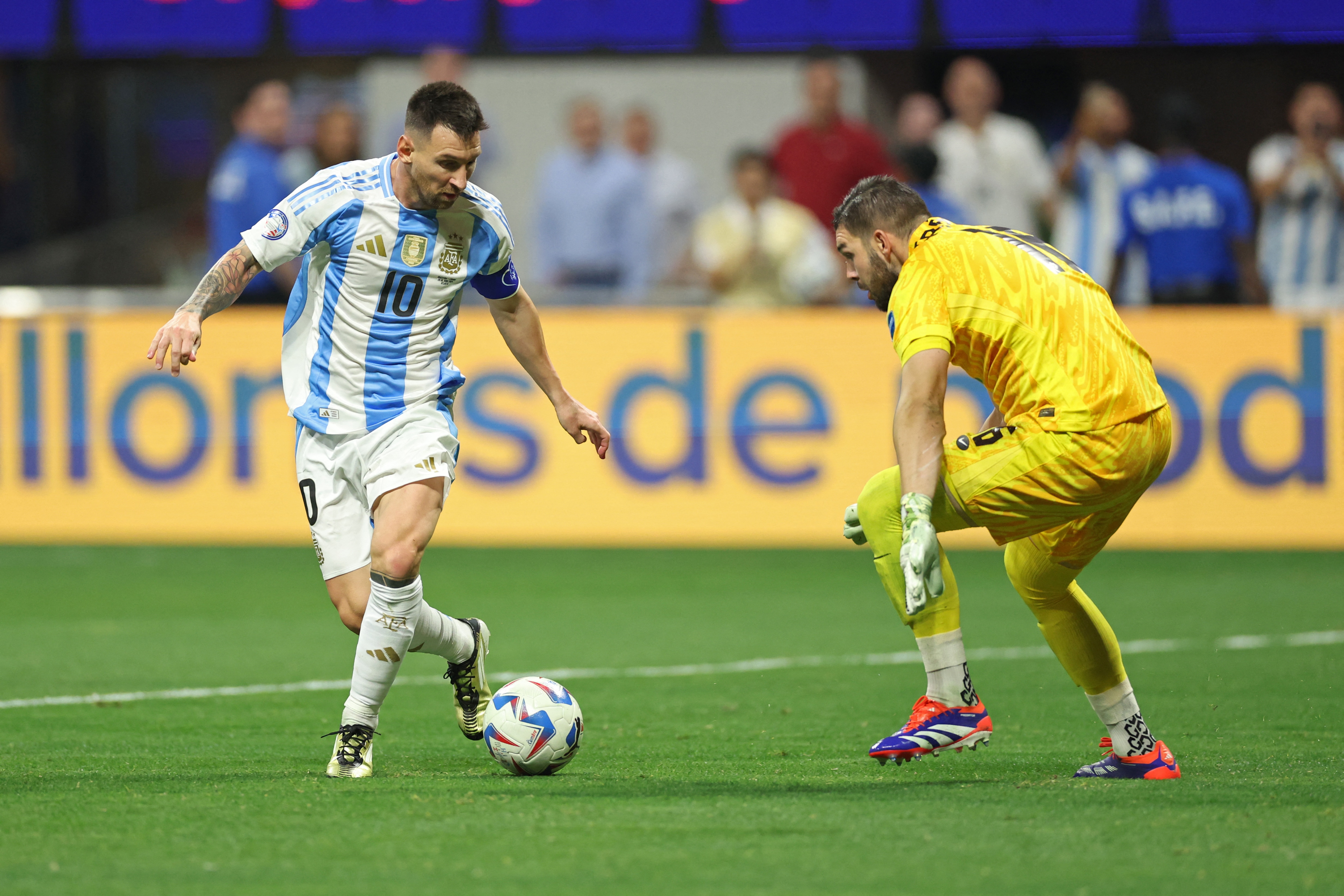 Lionel Messi logró un nuevo récord en la Copa América, frente al partido inaugural ante Canadá. (Foto: CHARLY TRIBALLEAU / AFP).