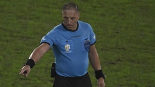 Tras escándalo de la Copa América: Pitana reaparece con look inusual en el Nacional vs. Peñarol