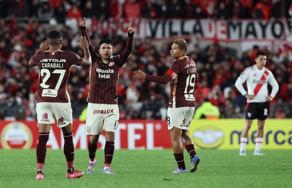 Universitario enfrentó a River Plate en la Copa Libertadores de este año. (Foto: AFP)