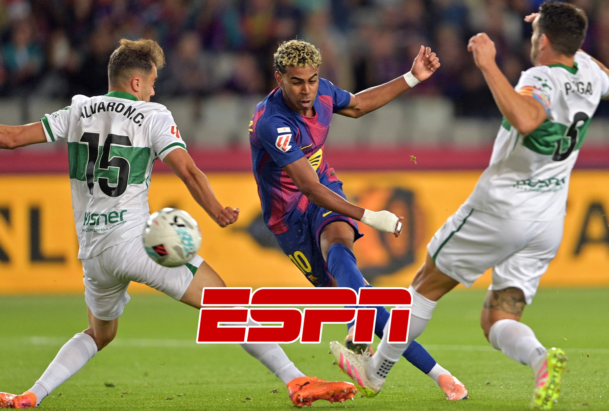 ELCHE (ESPAÑA), 23/08/2026.- Cobertura oficial de ESPN EN VIVO ONLINE para ver el partido FC Barcelona vs. Elche CF hoy por la Jornada 2 de LaLiga EA Sports 2026-27 en el Estadio Martínez Valero de Elche. FOTO DE MANAURE QUINTERO PARA AFP