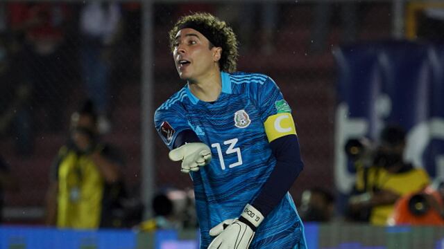 Guillermo Ochoa y el histórico registro con la selección que lo acerca a Cuauthémoc Blanco