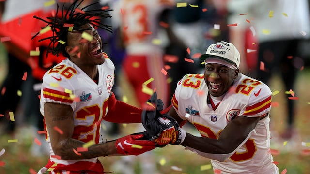 ¡Con remontada incluida! Chiefs conquistan el Super Bowl tras superar 38-35 a los Eagles