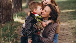 ❤️ 50 frases bonitas para el Día de la Madre 2026: mensajes cortos, imágenes y tarjetas para dedicar a mamá