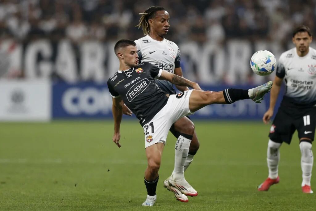 Barcelona clasificó a fase de grupos de la Libertadores, mientras que Corinthians jugará la Copa Sudamericana.