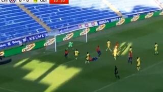 ¡Era el 1-0 de Chile! Erick Pulgar estrelló la pelota en el palo contra Guinea por amistoso en Alicante [VIDEO]