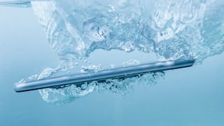 Cómo saber si tu celular Android es resistente al agua