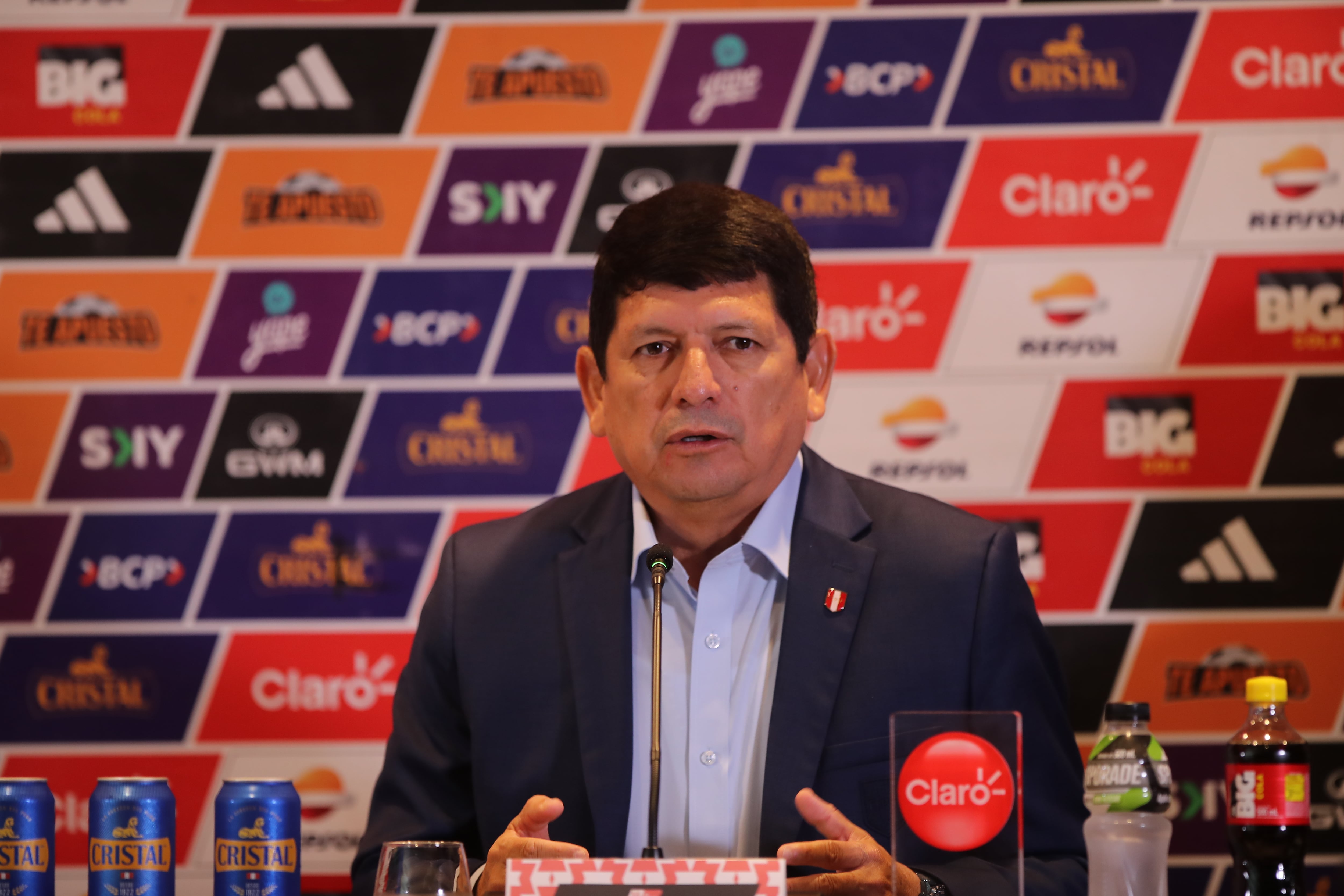 Agustín Lozano reemplazó en 2018 a Edwin Oviedo como presidente de la FPF. (Difusión)