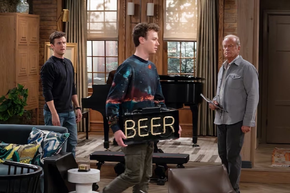 Jack Cutmore-Scott como Freddy y Anders Keith como Niles y David en la serie "Frasier" (Foto: Paramount+)