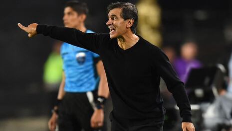 Fabián Bustos rompió su silencio tras ser vinculado con Universitario: “Es un club que adoro”