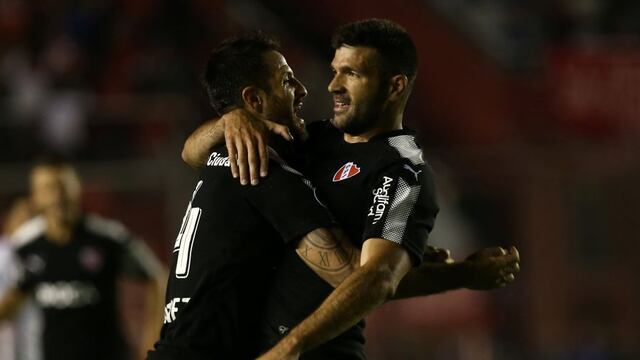Independiente venció 2-0 a Nacional y clasificó a las semifinales de la Copa Sudamericana 2017