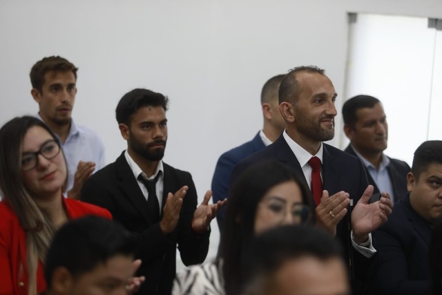 Hernán Barcos, Martín Pérez Guedes y Leandro Sosa juramentaron como peruanos. (Foto: Julio Reaño / GEC)