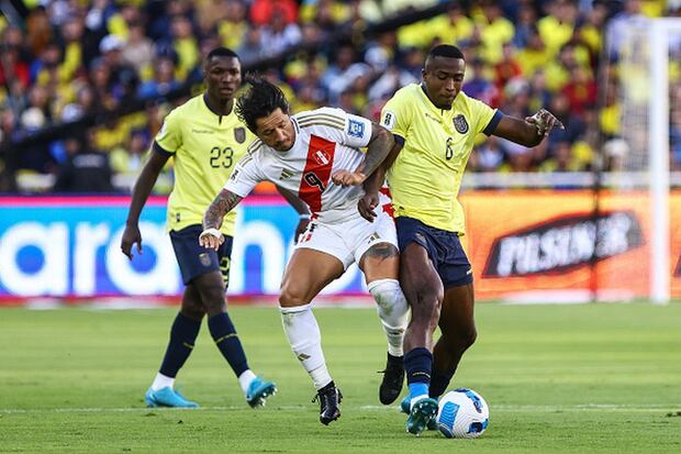Gianluca Lapadula arrastra una deuda con Perú de cara al arco, su último gol oficial con la 'Bicolor' fue el pasado 29 de marzo del 2022 contra Paraguay. (Foto: Getty Images)