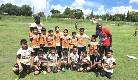 Jeickson Reyes: “El fútbol me dio alegrías, pero sufrí también de discriminación racial”