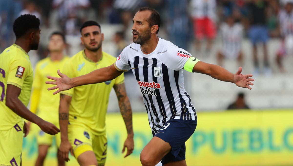 En el Apertura, Alianza Lima derrotó por 5-1 a Comerciantes Unidos en Villa El Salvador. (Foto: Jesús Saucedo / GEC)