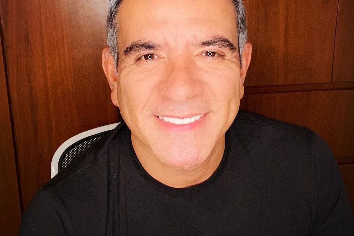 El guatemalteco fue presentador de "La casa de los famosos" de Telemundo por tres temporadas, pero fue reemplazada para la cuarta (Foto: Héctor Sandarti / Instagram)